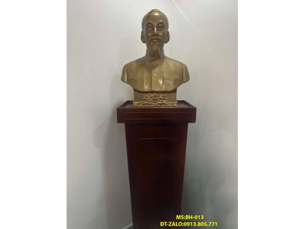 Giá tượng bác hồ